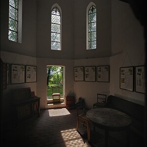 Usedom 18.05.2013 - Kirche Krummin Eingang