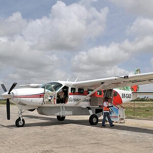 Flugzeug in Georgetown
9523