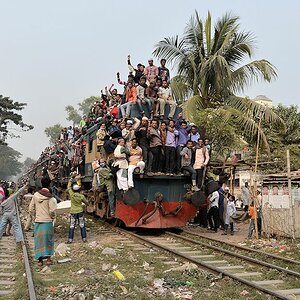 Breitspurlok 6013 in Uttar
1584