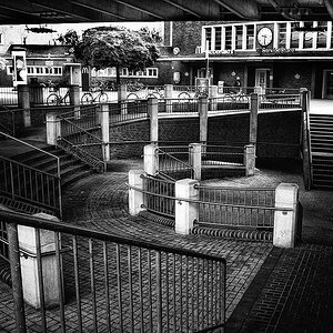 Vorplatz Bahnhof Düsseldorf Benrath