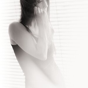 DSC1899 mono V
