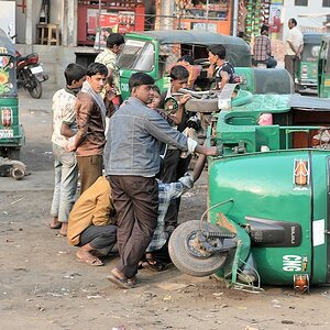 Baby Taxi Reparatur
in  Hajigonj Bazar
 2412