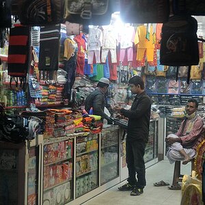 Kleiderladen in Chandpur
2486