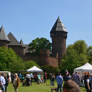 Burg Linn
Flachsmarkt Krefeld Linn 2013