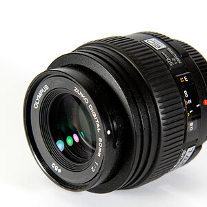 Zuiko 50mm Macro liegend