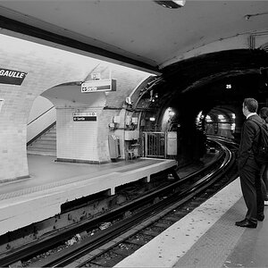 cR Paris 6281