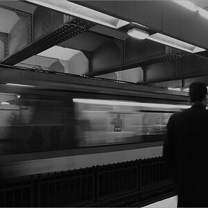 cR Paris O5665