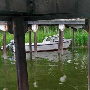 300 4645f: Lost Yachting ?