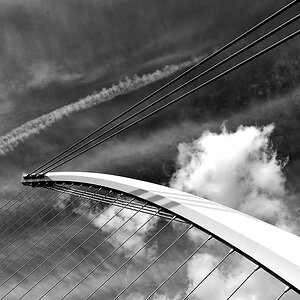 2130525 1312 sw Samuel Beckett Bridge Dublin 1000h