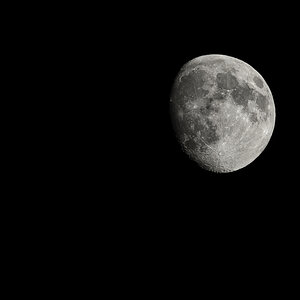 Mond 002