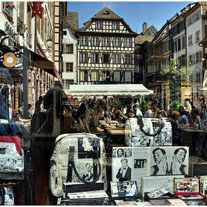 reflets
Spiegelung eines Teils der Strasbourger Altstadt im Schaufenster eines Ladens für Luxus-Accessoirs