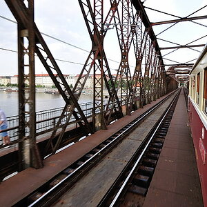 DSC 8402 Moldaubrücke 01