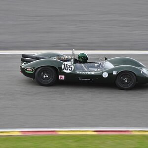 LOTUS 30 (1)