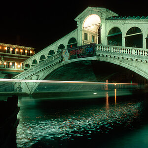 Rialto bei Nacht 4