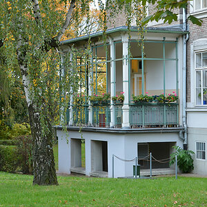 Zimmer mit Balkon
