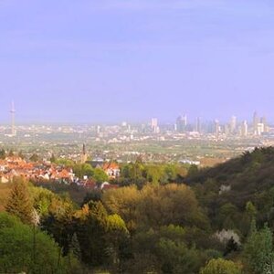 Panorama Kronberg/Frankfurt
Aufnahme aus 6 Einzelbildern mit Nikon P7000