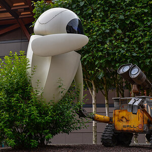 Eve und Wall-E in Paris