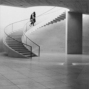 cR Mudam 36