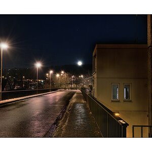 'ne lapidare Neckarschleuse.
;)