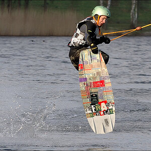 Kitesurfen D2X 2437 2

· http://www.nikon-fotografie.de/vbulletin/showpost.php?p=1215926&postcount=1321