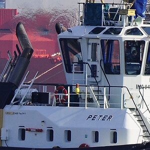 Hafenschlepper 100er crop