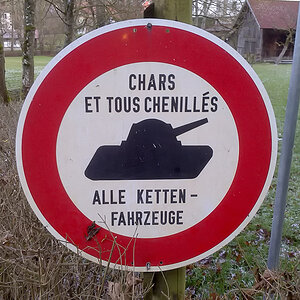 alle Kettenfahrzeuge