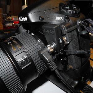 D800 mit GPS-Empfänger