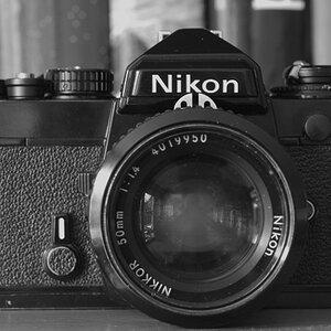 Nikon FE