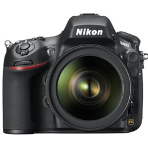 D800 24 70 front[1]