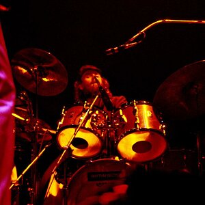 Genesis 1976 " A Trick Of The Tail" Tour -Konzert in Düsseldorf. Phil Collins