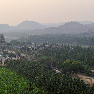 Hampi, Blick vom Matunga Hill auf den Virupaksha-Tempel