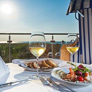 Lunch auf der Seeterrasse