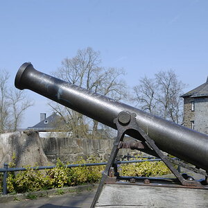 Eine Kanone