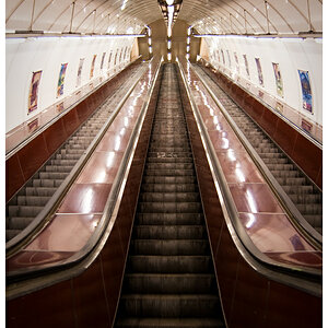Metro Rolltreppe 5