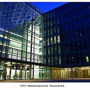 Forum VHV Versicherung Hannover Eingang 3
