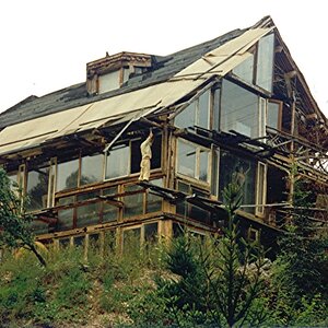 Schwäbisches Tüftlerhaus aus der Neuzeit!
Man kann Sparsamkeit auch übertreiben.