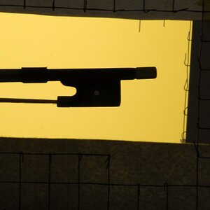 maske input: Nur mit Hintergrundbeleuchtung
(Sichtbar auch der Drahtkäfig, an dem ich die Lampen, Diffusoren etc festmache)