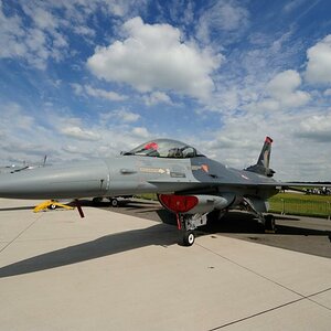 comp DSC 2545
