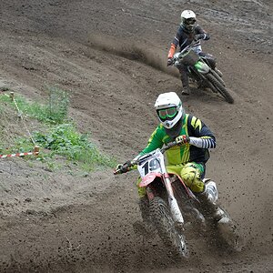 Cross008