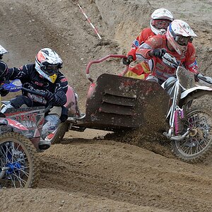 Cross013