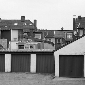 198800agfaapx100hinterhof
