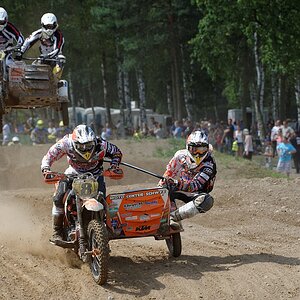 Cross014