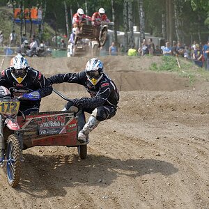 Cross015
