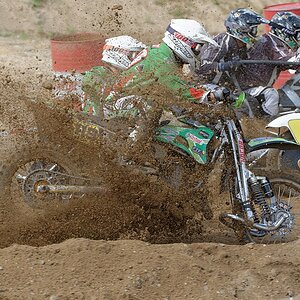 Cross019