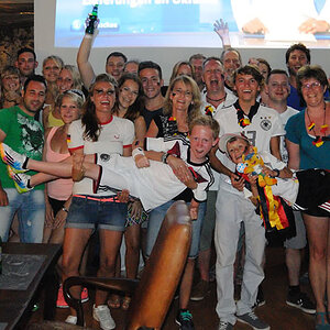 Public Viewing Rhodos Stadt, (4:0 gegen Portugal)
