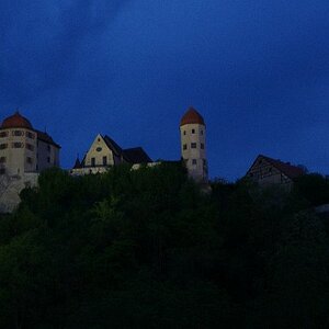 Burg 2jpg verkleinert