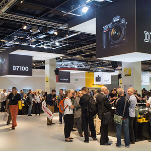 Messestand Nikon 7