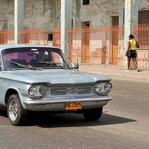 Ooooh!!! Nein, das ist keine vergößerte Ausführung eines NSU TT, der NSU ist eher die verkleinerte Version dieses Chevrolet Corvair (1960-64). 
Kubani
