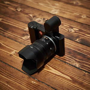 Leica T
