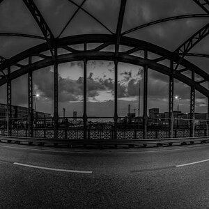 Panorama Sep Abend Hackerbrücke SW